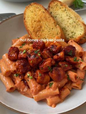 Hot Honey Chicken Pasta - Step by step recipe instruction