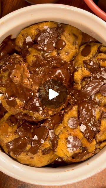 Eggless Chocolate Chunk Scoop Cookies🍫🍪